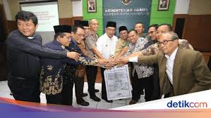 Jun 15, 2021 · jumlah tersebut sangat jauh dari sebelum pandemi. Seluruh Tokoh Agama Di Kota Bandung Deklarasikan Menolak Intoleransi