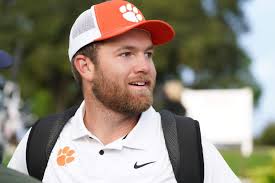 Capps Poised to Reach Match Play