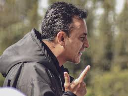 Ramírez es ampliamente recordado en el fútbol profesional colombiano, principalmente por la afición de millonarios, club en el cual se desempeñó y brilló entre 1002 hasta 1998 y en el 2001. Liga Betplay Jhon Mario Ramirez Tecnico De Patriotas Sigue Hospitalizado Por Covid 19 Futbol Colombiano Liga Betplay Futbolred