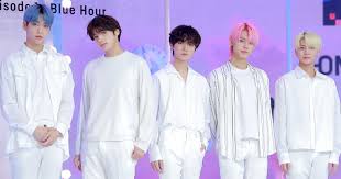 Screencaps of the txt members from the blue hour mv (txt blue hour who's who) Txt Sells Over 105 000 Copies For 3rd Mini Album Minisode1 Blue Hour On Its First Day Starbiz Net