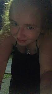 Roslyn Evans's Instagram, Twitter & Facebook