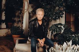 Lindsey is married to kristen messner, with. Lindsey Buckingham Life After Fleetwood Mac Rolling Stone