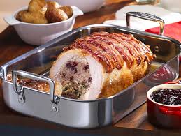 Easy Carve Turkey Roast Le Creuset Uk Official Deboning a turkey breast isn't difficult (just like cutting the rib bones away from a chicken breast, but bigger) let rolled turkey sit 2 hours to bring to room temperature. easy carve turkey roast le creuset uk