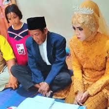 Nikah muslim matrimony site for muslims. Https Www Lepatpisang Com 2019 11 17 Simpan Perasaan Sejak Pertama Kali Jumpa Gadis 27 Tahun Jatuh Cinta Pandang Pertama Nikah Atuk 83 Tahun 2019 11 17t03 25 00z Https Www Lepatpisang Com Wp Content Uploads 2019 11 Simpan Perasaan