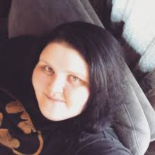 Amanda Langston (@cupcakekitten91)