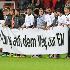 18 von 20 flanken machte der trainer horst hrubesch beim training seiner u21 u19 ins tor rein, als seine jünger sich noch damit rausredeten, dass die sepp maier als neutraler btt. U21 Em 2017 In Polen Das Ist Der Kader Von Deutschland Fussball