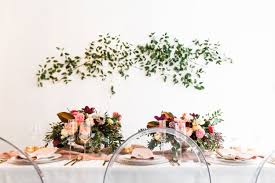 Migliaia di nuove immagini di alta qualità aggiunte ogni giorno. How To Hang Vines And Greenery From Any Surface