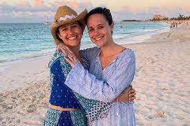 John molner has a son named, henry molner and a daughter named allie molner from his previous. Meet Caroline Couric Monahan Photos Of Katie Couric S Daughter With Late Husband Jay Monahan