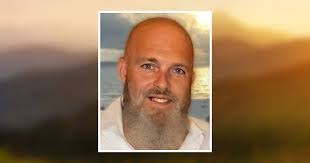 Robert Demore's Instagram, Twitter & Facebook