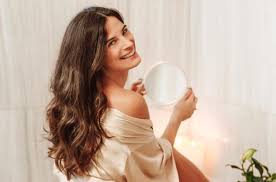 Αφέθηκε στα χέρια του γνωστού hair stylist μάνου κοψαχίλη δοκιμάζοντας το hairstyle της. Xristina Mpompa Arxisan Na Fainontai Ta Prwta Shmadia Ths Egkymosynhs Ths Znews