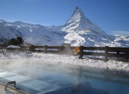 Cele mai frumoase statiuni montane din romania baile herculane ; Cele Mai Spectaculoase Piscine Incalzite De Exterior Din Statiunile Montane Ale Lumii Casadex Ro