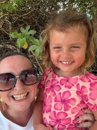 Set up crew getting some pictures in before the crowds get crazy downtown!