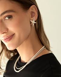 The Sienna Collection embodies the artistry and refinement of our expert  craftspeople, where diamond-set stars are designed to integrate seamlessly  into your daily jewellery rotation, offering refined sophistication without  compromise. Our Sienna