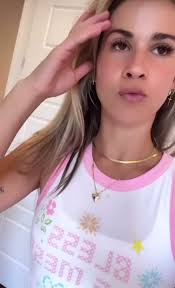 Kate showing us a little sneak peek of Kingsley’s room in their florida  home!! 😍🫶🏻🌴🏠 @Kane Brown @KatelynBrown #kanebrown #katelynrosebrown  #kingsleyrosebrown #kodijanebrown #kanebrownfamily #kb2 #kb3 ...