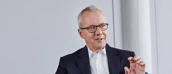 New and improved digital banking is here! 2019 Bank Now Geschaftsbericht 2019 Bank Now Geschaftsbericht 2019