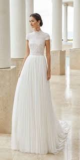 33 Cute Modest Wedding Dresses To Inspire Wedding Forward Short Sleeve Wedding Dress High Neck Wedding Dress Stylish Wedding Dresses