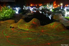 Khi mệt mỏi hay chán nản, hãy về với bình dương nhé bạn! Cong Vien Trung Tam Thanh Phá»' Má»›i Binh DÆ°Æ¡ng