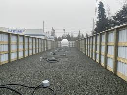 Merrillan, wisconsin resident r/darkpenguin22 via reddit. Canadian Man Discovers Spacex Starlink Earth Station In Remote Town