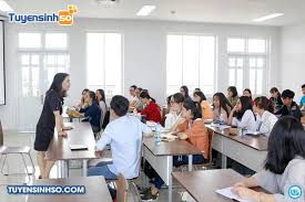 Nhằm kiểm soát chặt chẽ dịch. Thong Tin Tuyá»ƒn Sinh TrÆ°á»ng Ä'áº¡i Há»c Kinh Táº¿ Luáº­t Ä'h Quá»'c Gia Tp Hcm