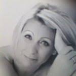 Eleanor Morelli's Instagram, Twitter & Facebook