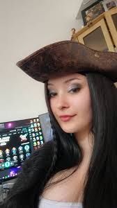 Support the channel!!! I Will Be Live From The Bahamas @ At 9am EST, Come  Check Me Out. Definitely Gonna Return The Support.  http://twitch.tv/speedyyy242