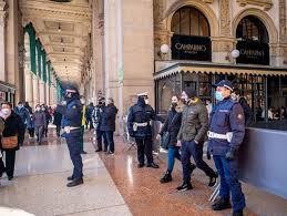 La lombardia si prepara a diventare zona gialla. Lombardia Zona Arancione Da Lunedi 1 Marzo Fino A Quando Le Regole E Le Scuole Corriere It