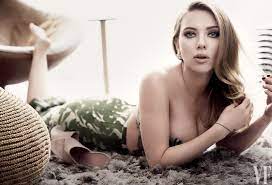 Scarlett Johansson—Now Engaged and Pregnant—Poses for Vanity Fair's May  Cover | Vanity Fair