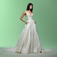 Sleeveless V Neckline Ball Gown Wedding Dress Kleinfeld Bridal Ball Gowns Wedding Ball Gowns Lazaro Wedding Dress