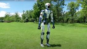 China's Unitree R1 Is a Humanoid Robot Costing Less Than ...