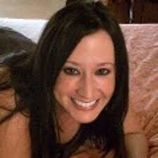 Robin Huff's Instagram, Twitter & Facebook