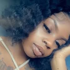 Alesia Lamar's Instagram, Twitter & Facebook