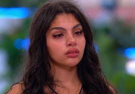 Love Island US JaNa Brings Eggs to Uninterested Guy