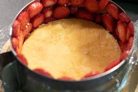 Le Fraisier De Yann Couvreur Recette Recette Fraisier Gateau Roule Recette Fraisier