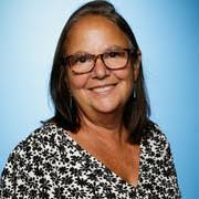 Lisa Rathgeb's Instagram, Twitter & Facebook