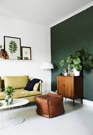 1001 Idees Deco Pour Illuminer L Interieur Avec La Couleur Ocre Comment Decorer Son Salon Deco Salon Decoration Salon Canape Jaune