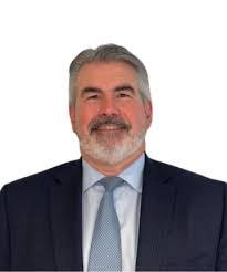 Erik Benson's Instagram, Twitter & Facebook