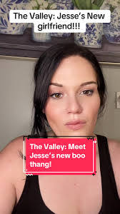 Edith Ashley's Instagram, Twitter & Facebook