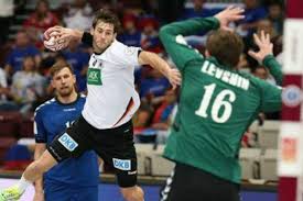 حسرة كبيرة للاعبي المنتخب الألماني لكرة اليد بعد خسارتهم أمام قطر. Ù…ÙˆÙ†Ø¯ÙŠØ§Ù„ Ø§Ù„ÙŠØ¯ Ø£Ù„Ù…Ø§Ù†ÙŠØ§ ØªØ­Ù‚Ù‚ ÙÙˆØ²Ø§ Ù…Ø«ÙŠØ±Ø§ Ø¹Ù„Ù‰ Ø±ÙˆØ³ÙŠØ§