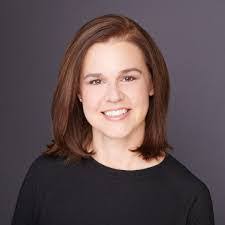 Karen Beeman's Instagram, Twitter & Facebook