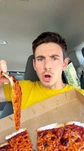 The Little Rendezvous Review in Meriden, Connecticut #pizza #foodreview  #foodnetwork #hiddengems #foodcritic #Foodie #foodlover #mukbang  #eatingshow #fypp