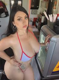 TW Pornstars - 1 pic. Coffee Milfy. Twitter. come try my blended snickers  🍫 @gndespressopdx. 8:16 PM - 17 Jun 2021