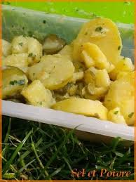 Kartoffelsalat Ou La Salade De Pommes De Terre Allemande Sel Et Poivre Salade De Pommes De Terre Allemande Salade Pomme De Terre Recettes De Cuisine