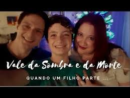 A jovem, ambiciosa e sem escrúpulos, é o oposto da. Daniel Mastral Chama De Vale Da Sombra E Da Morte O Suicidio Do Filho De 15 Anos