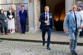 MAUREEN CALLAHAN: It's Royal revenge! Harry snubbed, alone and utterly  irrelevant… and our Discount Duchess Meghan seemingly less popular than  Lauren Sanchez