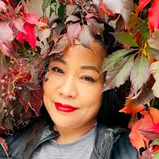 It's a DA kinda day 🌹I won't be able to plant until tomorrow. Will they be  ok in the packaging ? It's going to be 27C here later today.  Gloucestershire UK.