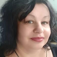 Karin Prater (@karinevaprater)