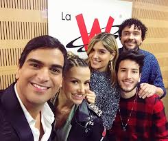 Familia! ¿Están listos para acompañarnos en el cuarto capítulo de La Voz  Kids Colombia? 🎤✌🏽✨ ¡Nos vemos esta noche a las 8PM, solo por Caracol  Televisión! 🎉🎉🎉 #VolvióLaVoz #LaVozKids