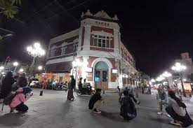 Pada masa akhir pemerintahan kolonial belanda, gerakan ahmadiyah indonesia telah mengalami dua kali b. Apa Itu Sejarah Definisi Dan Syarat Sejarah Halaman All Kompas Com