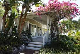 Our florida house plans combine solid, efficient construction techniques with either country or our florida plans are designed with the lifestyles and humid subtropical and monsoon climates of this this collection draws from country and spanish plans, keeping with the favored styles of the floridian. Old Florida Style Bungalow Architecture Pinterest Florida Cottage Beach Cottage Style Beach Cottage Decor
