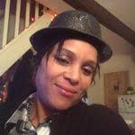 Lisa Defoe's Instagram, Twitter & Facebook